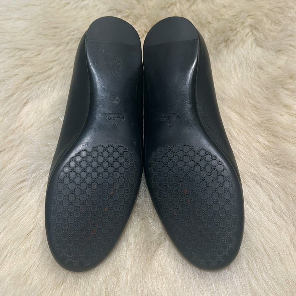 Gucci Black Leather Flats with Logo Detail - Picture 2 of 6